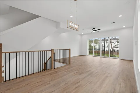 $409,900 | 826 Curtin Street, Unit D, Houston, TX 77018