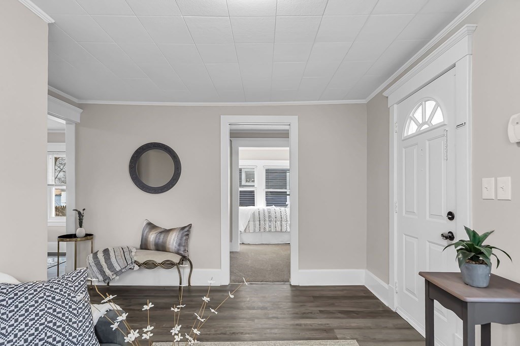 44 Ina Street Springfield, MA 01109 - Photo 11 of 34 Gallery Image 11