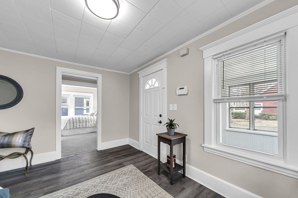 44 Ina Street Springfield, MA 01109 - Photo 10 of 34 Gallery Image 10