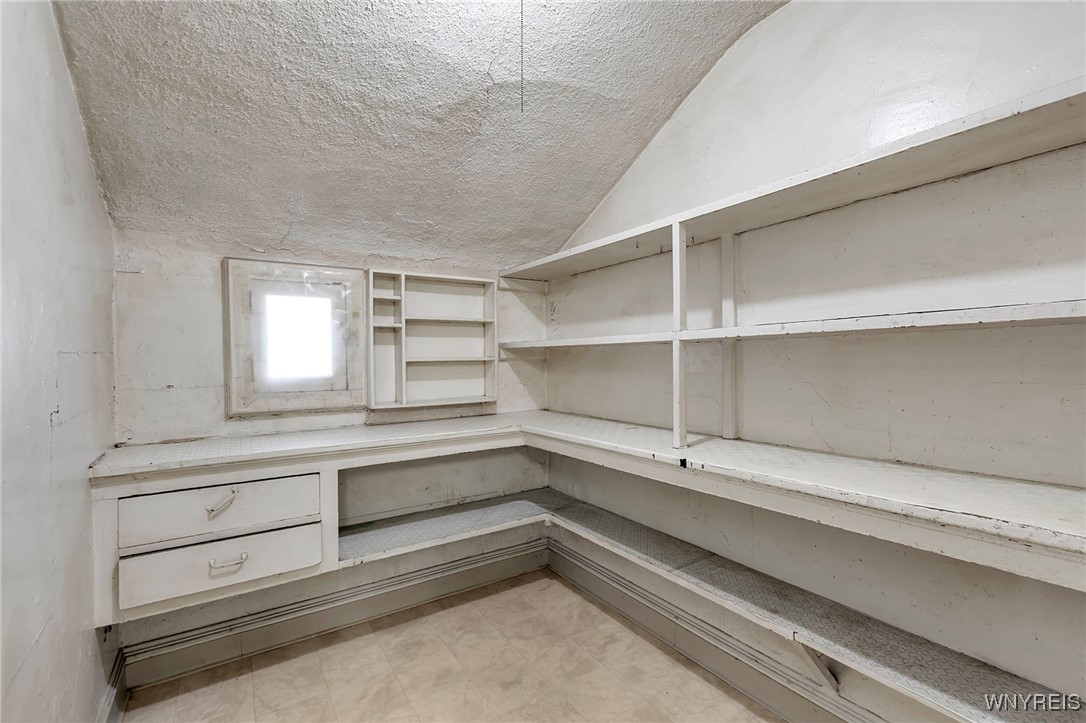 34 Riverside Avenue Buffalo, NY 14207 - Photo 22 of 39