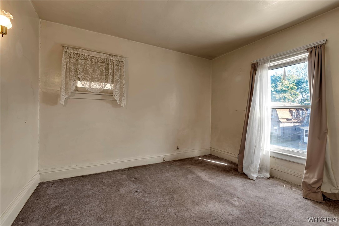 34 Riverside Avenue Buffalo, NY 14207 - Photo 26 of 39