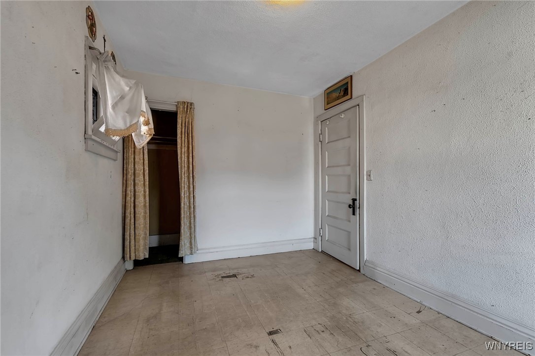 34 Riverside Avenue Buffalo, NY 14207 - Photo 29 of 39