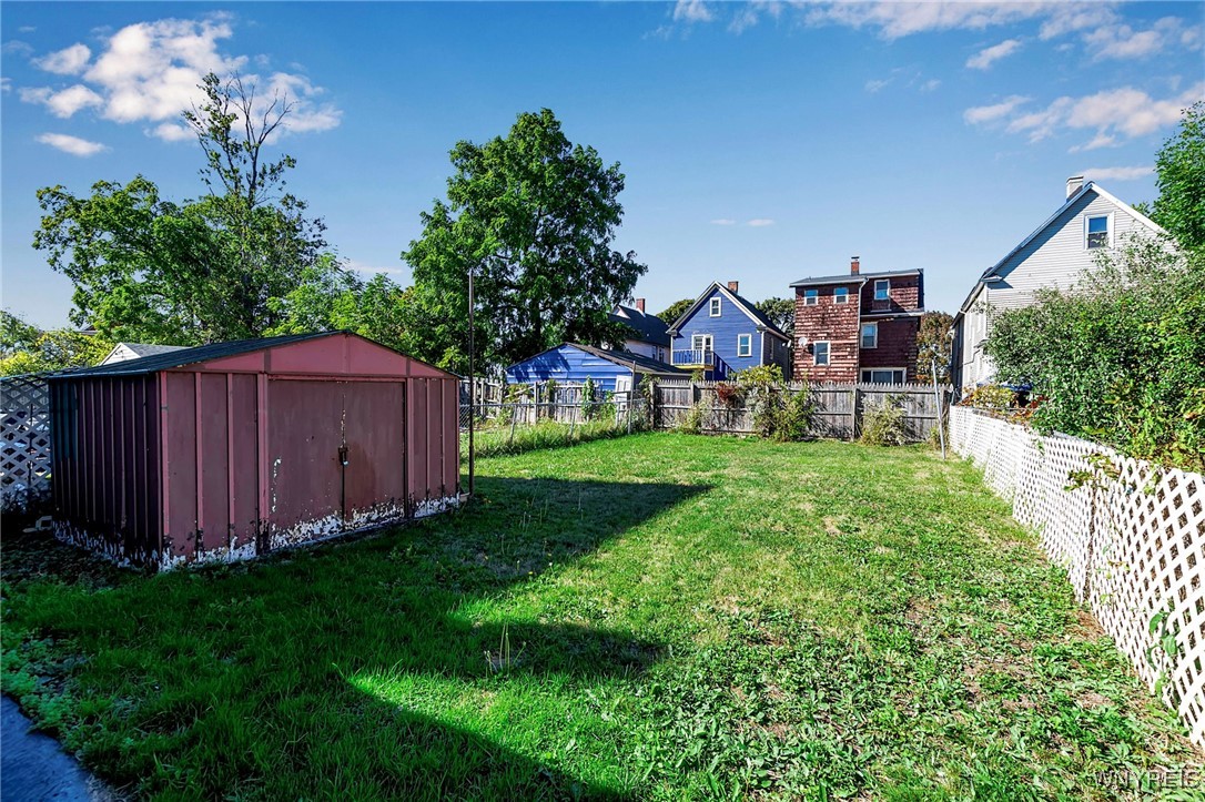 34 Riverside Avenue Buffalo, NY 14207 - Photo 4 of 39