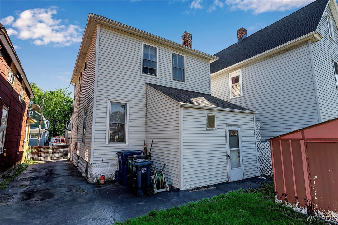 34 Riverside Avenue Buffalo, NY 14207 - Photo 7 of 39