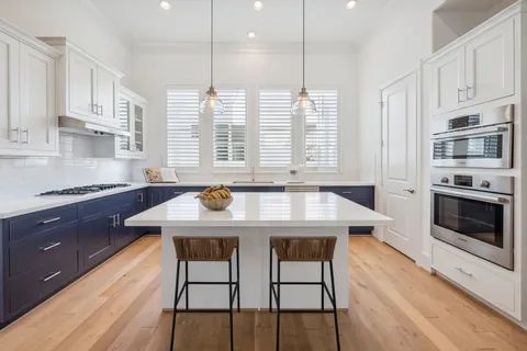 $575,000 | 2714 Harvard Street, Houston, TX 77008
