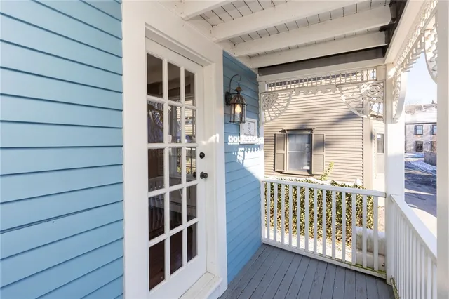 $1,095,000 | 7 Cozzens Court, Newport, RI 02840