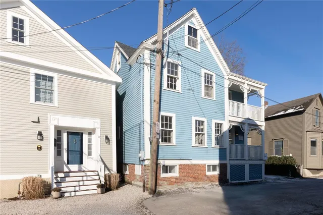 $1,095,000 | 7 Cozzens Court, Newport, RI 02840