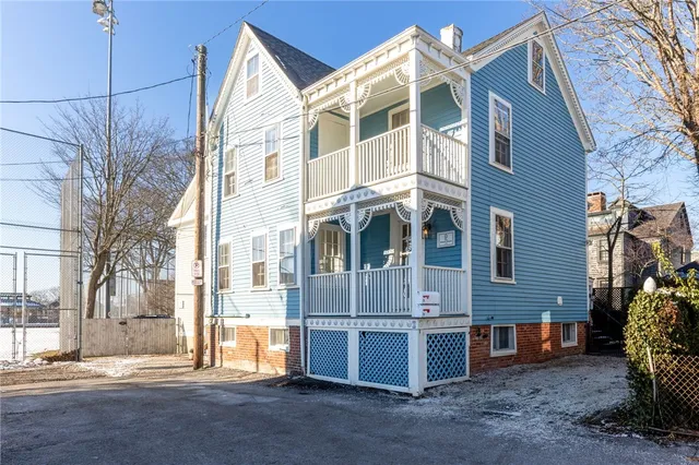 $1,095,000 | 7 Cozzens Court, Newport, RI 02840