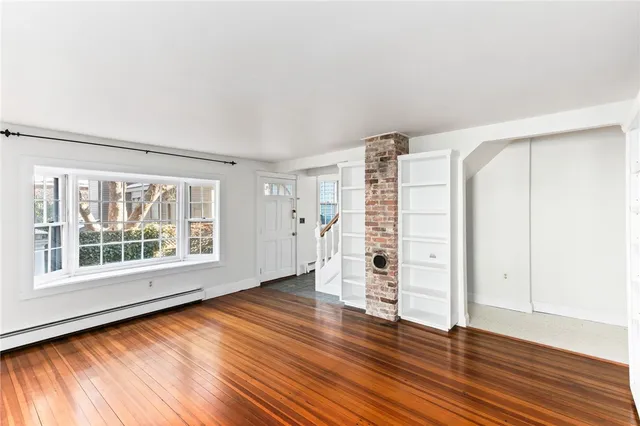 $1,095,000 | 7 Cozzens Court, Newport, RI 02840