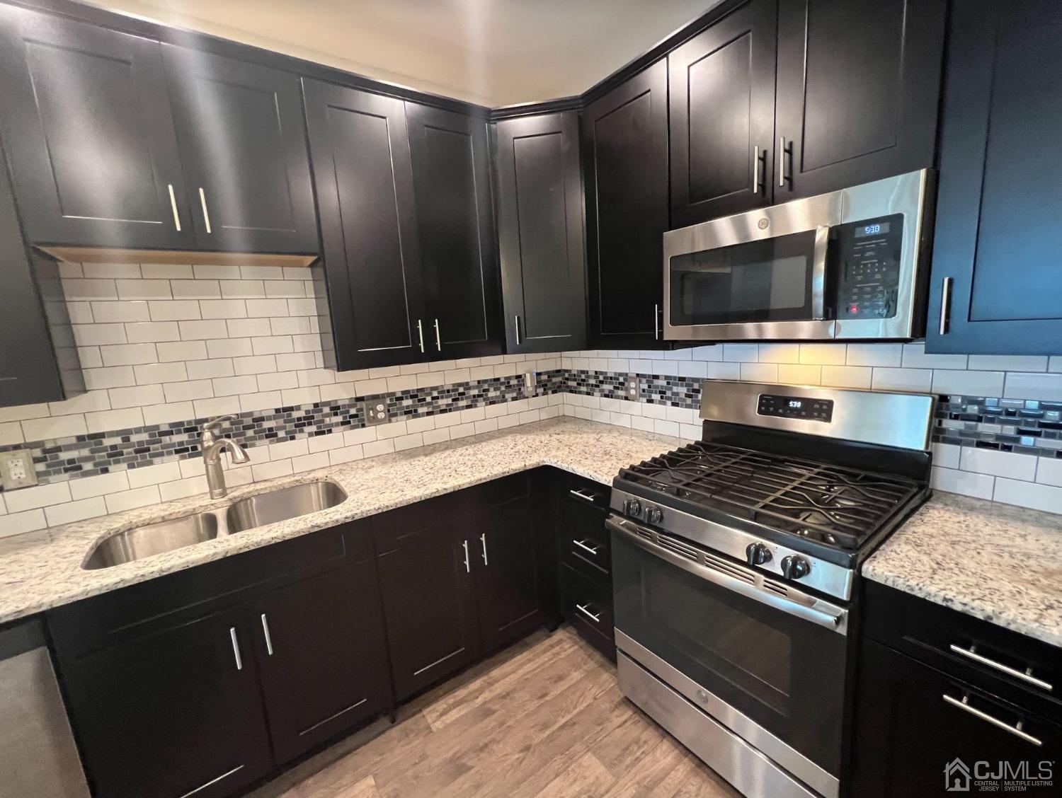 435 Tavern Road Monroe Township, NJ 08831 - Photo 2 of 19 Gallery Image 2