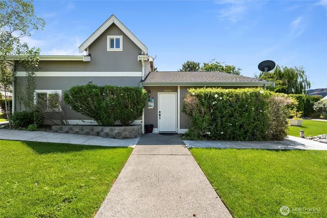 a view of a house with a swimming pool