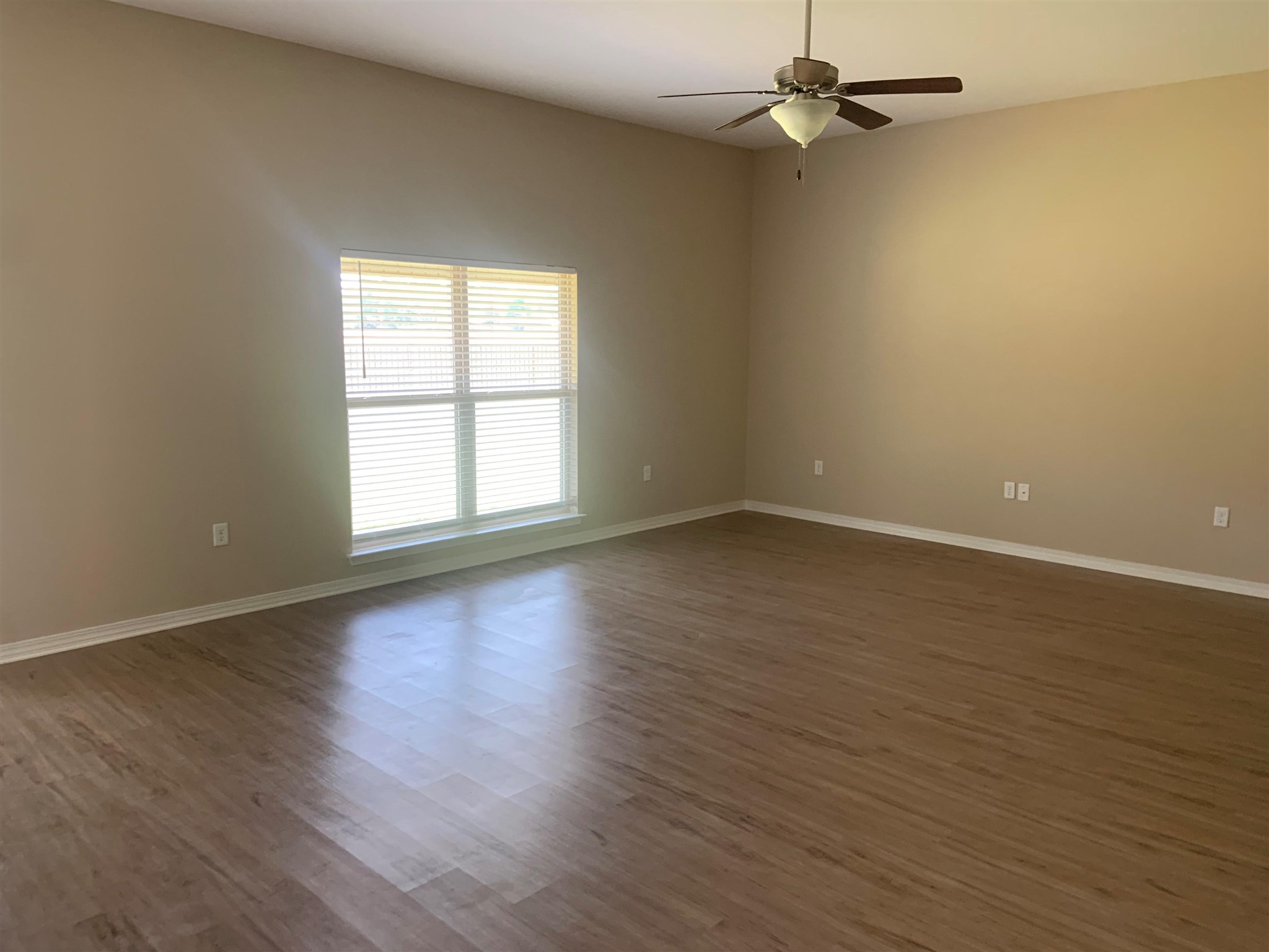18775 Wilters Street Robertsdale, AL 36567 - Photo 2 of 17