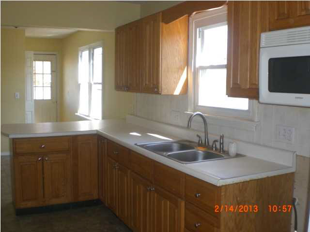 1112 St George Road Evansville, IN 47711 - Photo 3 of 8