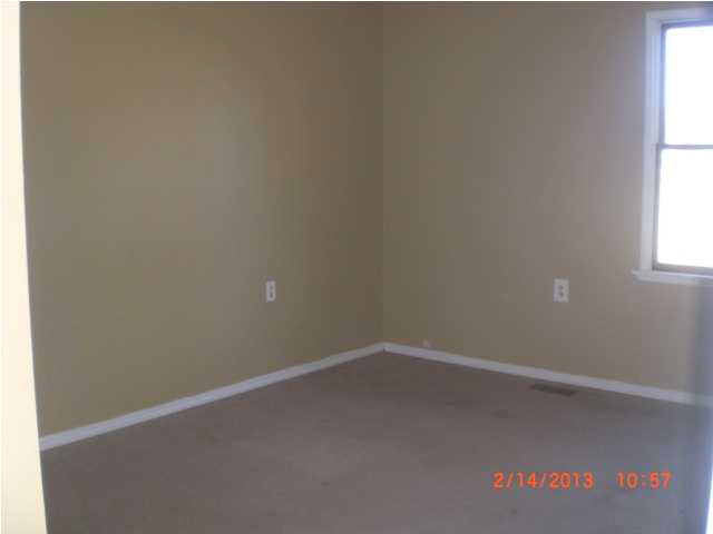1112 St George Road Evansville, IN 47711 - Photo 6 of 8