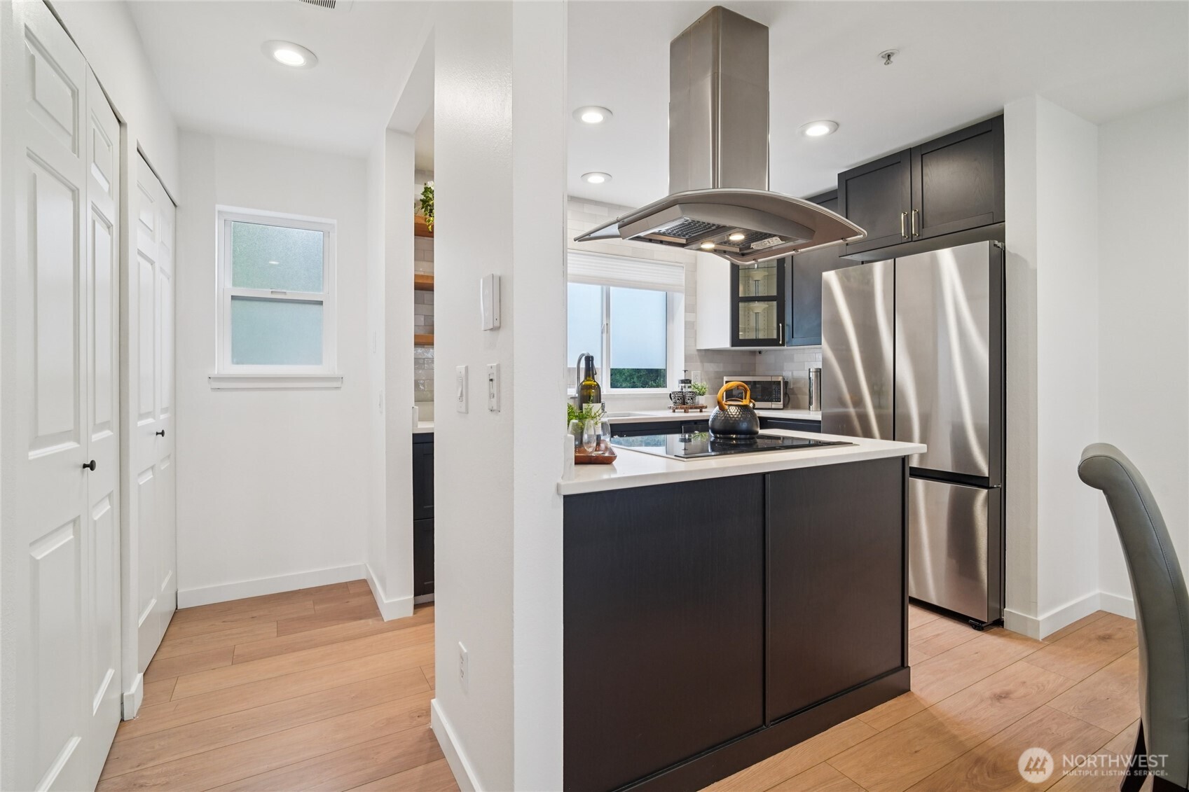 127 25th Avenue East, Unit B Seattle, WA 98112 - Photo 20 of 40