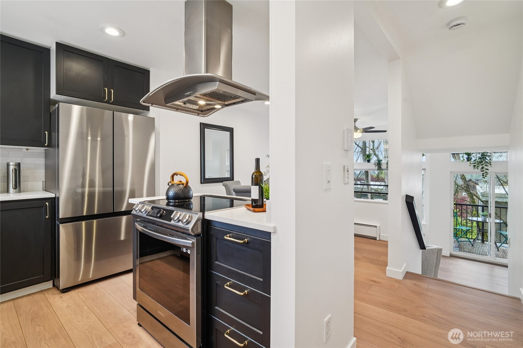 127 25th Avenue East, Unit B Seattle, WA 98112 - Photo 21 of 40