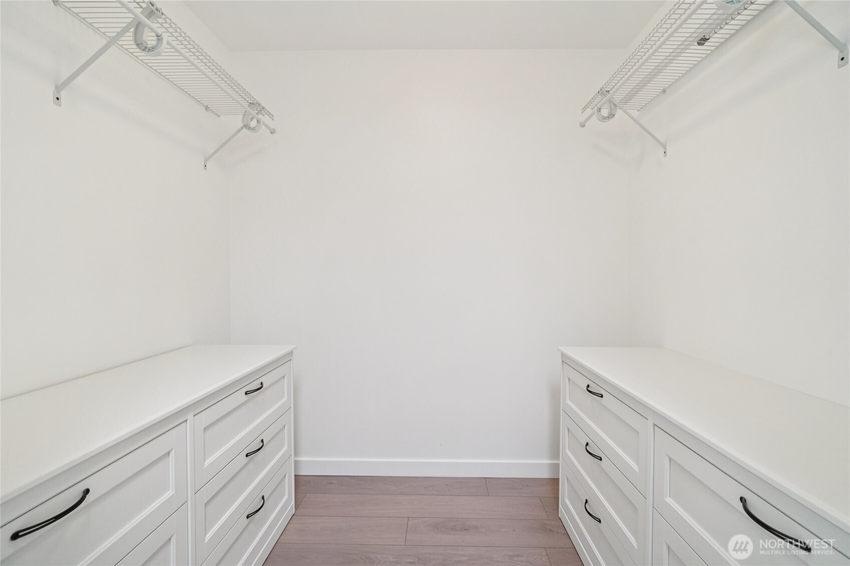 127 25th Avenue East, Unit B Seattle, WA 98112 - Photo 32 of 40