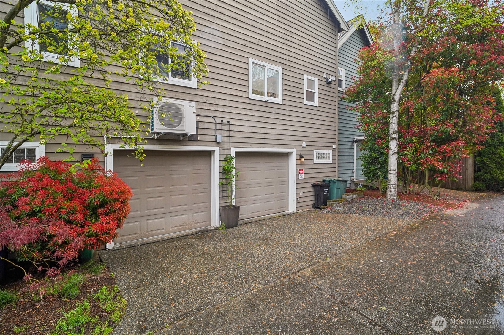 127 25th Avenue East, Unit B Seattle, WA 98112 - Photo 37 of 40