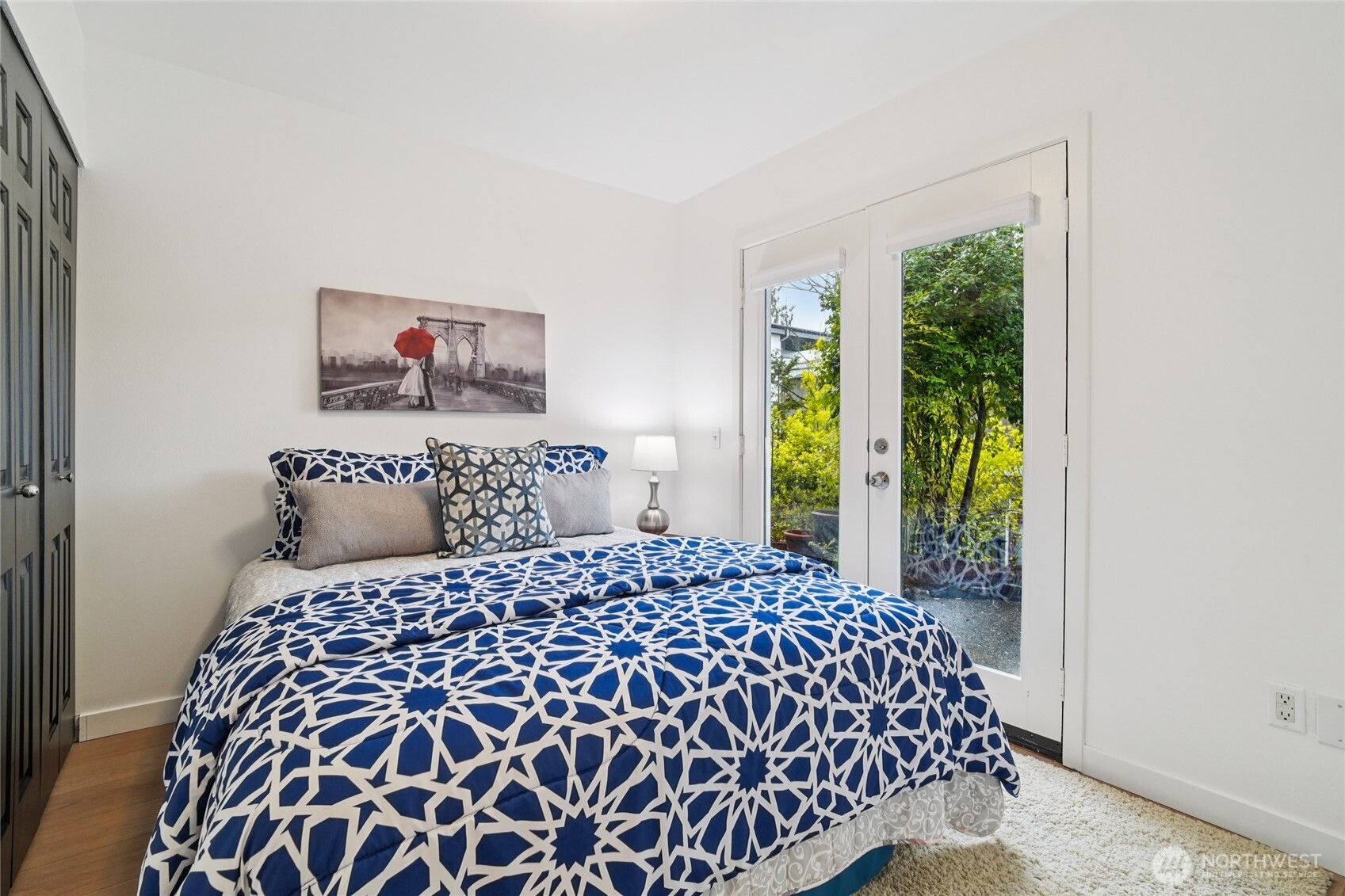 127 25th Avenue East, Unit B Seattle, WA 98112 - Photo 5 of 40