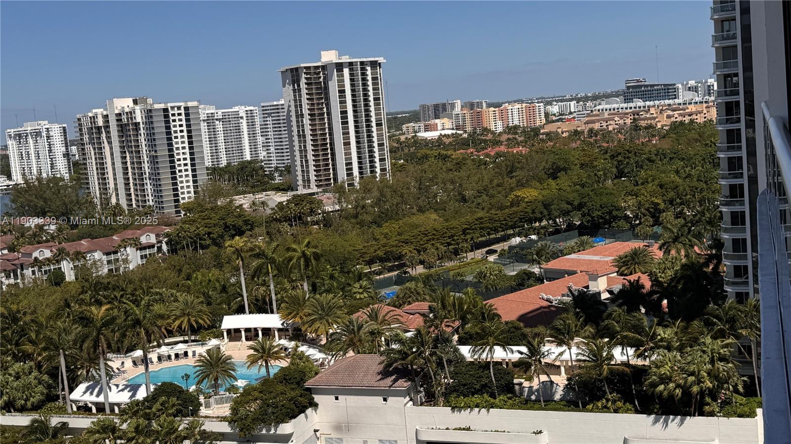 4000 Island Boulevard, Unit 1703 Aventura, FL 33160 - Photo 5 of 29 a view of a multi story building