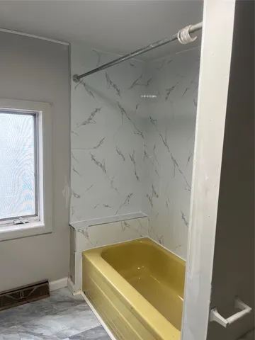 $1,100 | 223 Squires Avenue, Endicott, NY 13760