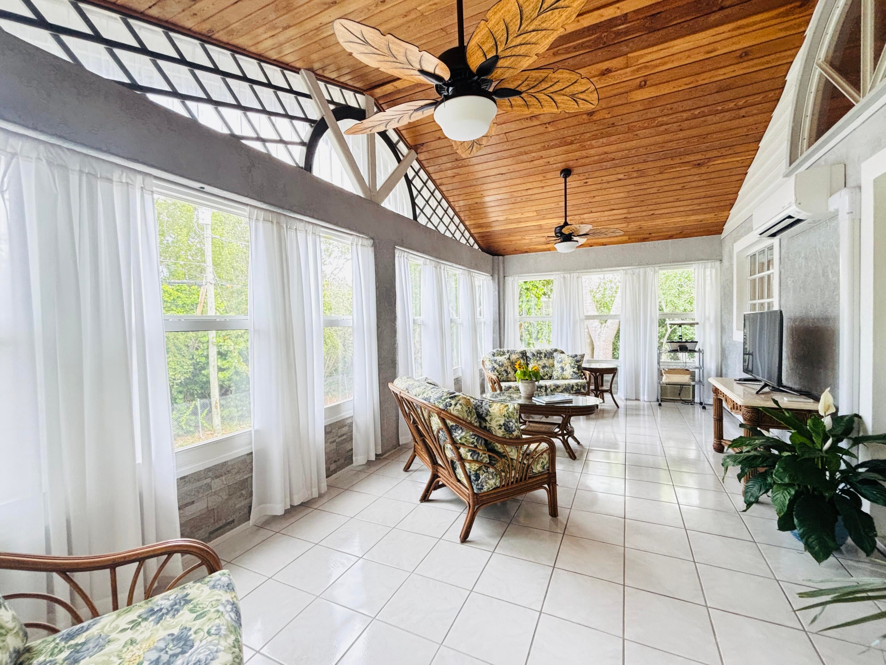 1033 Valencia Road Key Largo, FL 33037 - Photo 21 of 72 Gallery Image 21