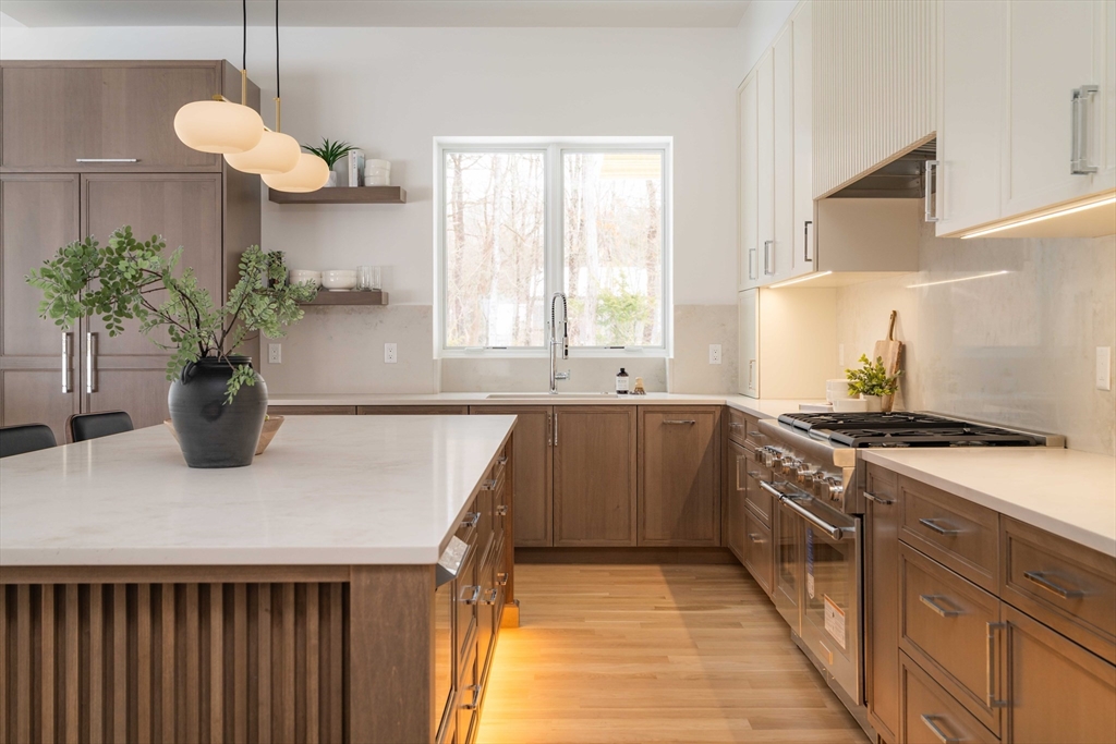 365 Charles River Street Needham, MA 02492 - Photo 10 of 36