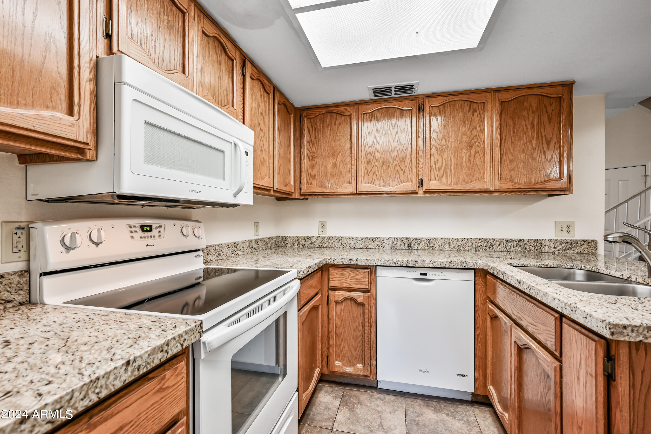 170 East Guadalupe Road, Unit 44 Gilbert, AZ 85234 - Photo 9 of 21 9-170EGR44-ocupix