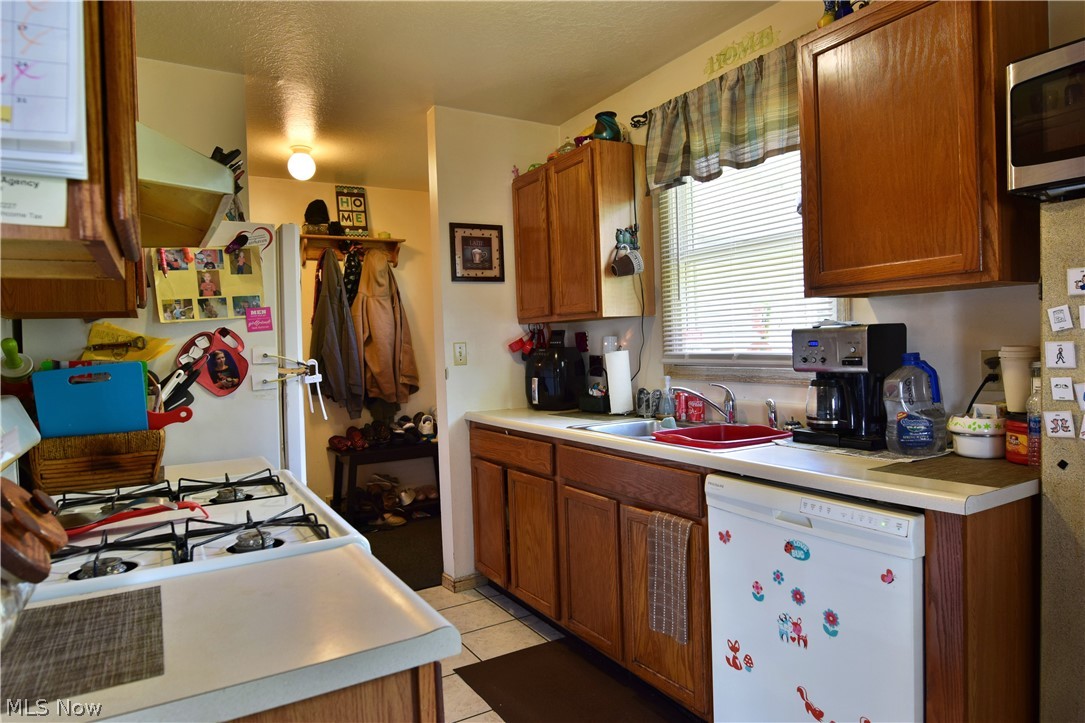 5536 Shaffer Road Northwest, Unit AB Warren, OH 44481 - Photo 11 of 35 Gallery Image 11