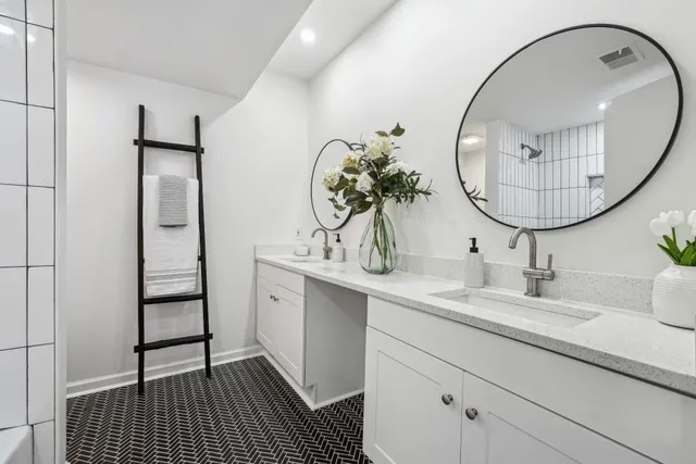 $290,000 | 6851 Roswell Road, Unit N20, Sandy Springs, GA 30328