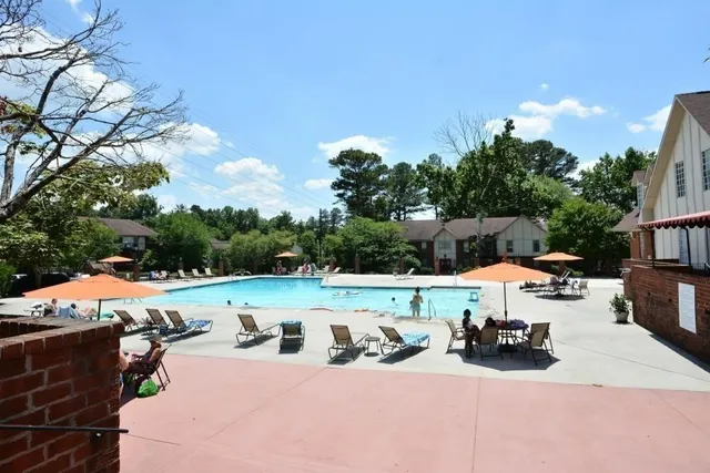 $290,000 | 6851 Roswell Road, Unit N20, Sandy Springs, GA 30328