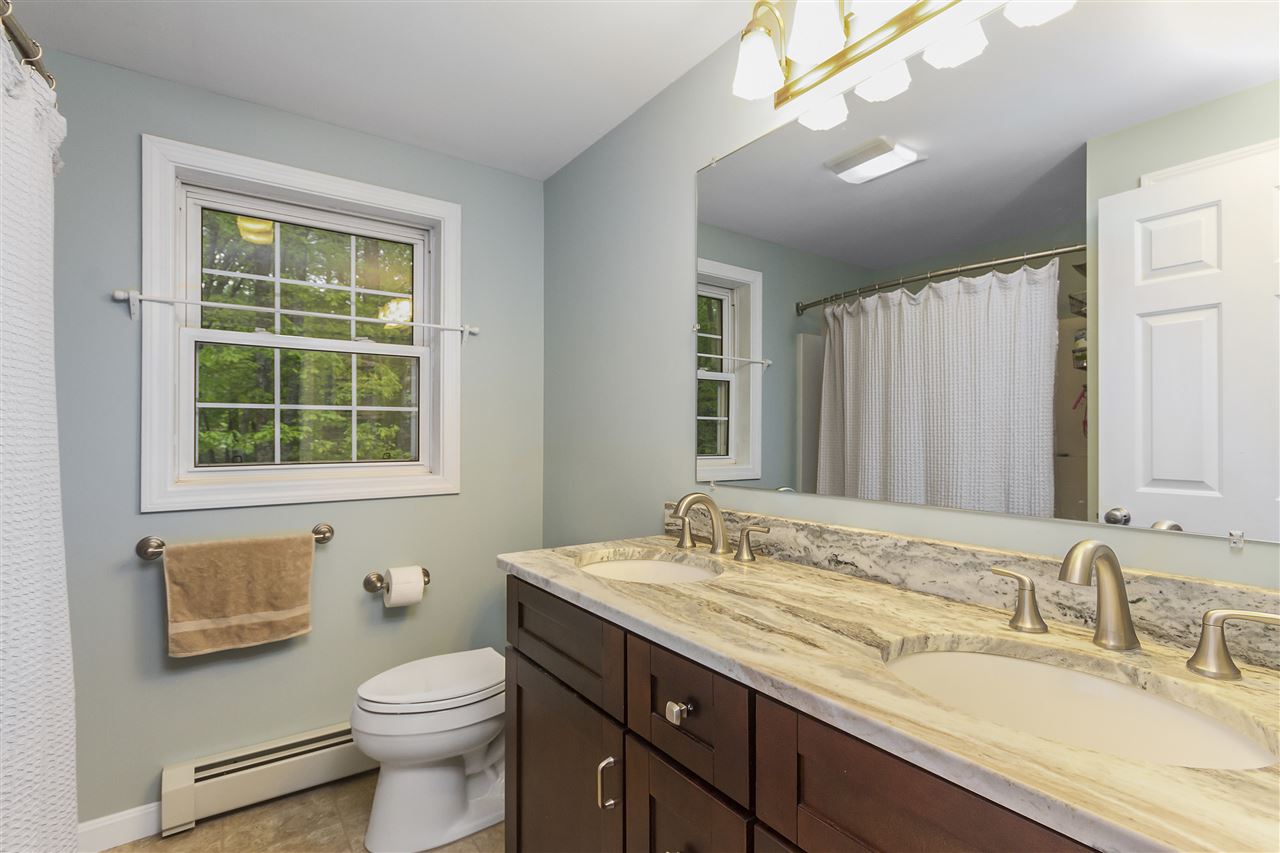 61 Walnut Hill Road Derry, NH 03038 - Photo 16 of 33