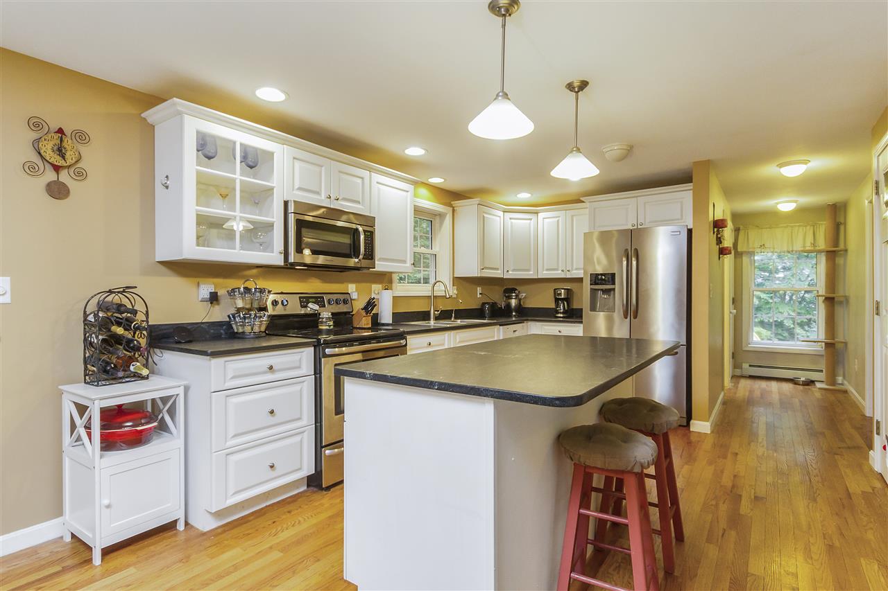 61 Walnut Hill Road Derry, NH 03038 - Photo 24 of 33