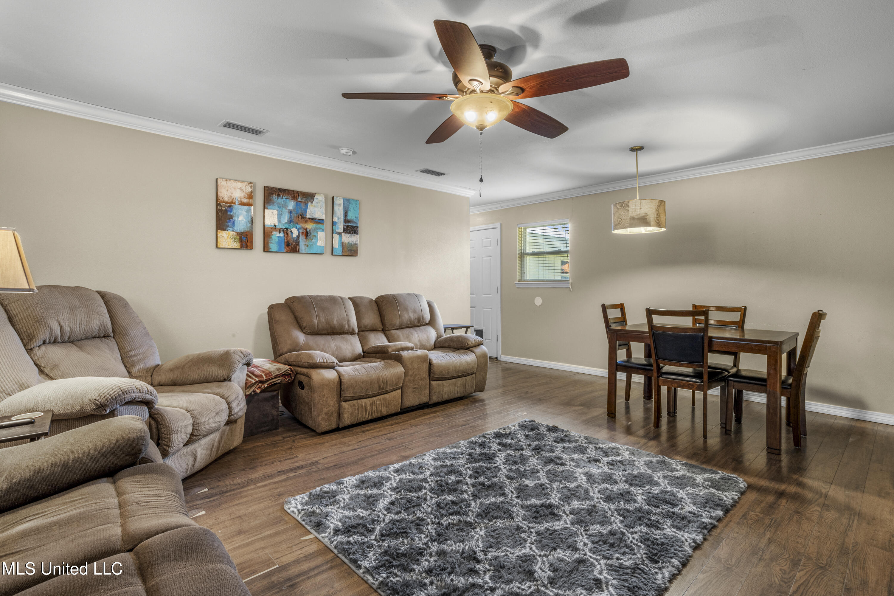 6913 Barnes Road Moss Point, MS 39563 - Photo 10 of 26 0010