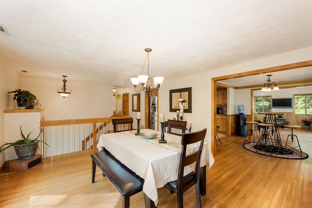 6 Farnham Road Georgetown, MA 01833 - Photo 8 of 30 Gallery Image 8