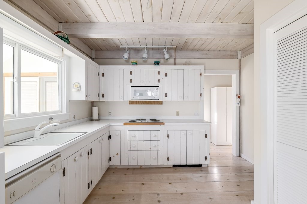 80 Summersea Road Mashpee, MA 02649 - Photo 5 of 37