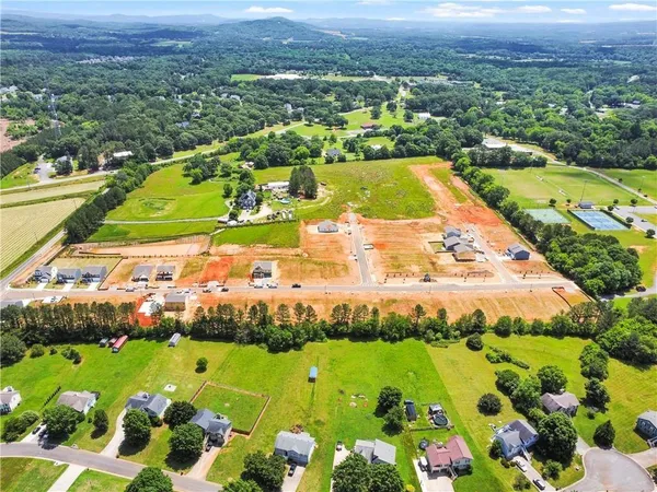 $399,990 | 110 Cherry Gln Way, Euharlee, GA 30145