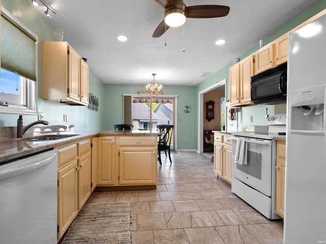 $255,900 | 815 Dove Nest Cove, Fort Wayne, IN 46825