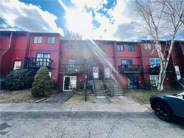 $2,100 | 405 Parkwood Drive, Cranberry Township, PA 16066