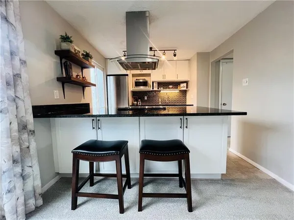 $2,100 | 405 Parkwood Drive, Cranberry Township, PA 16066