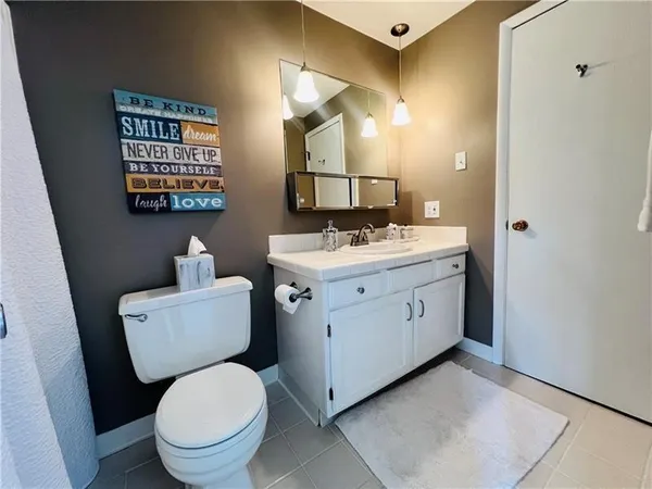 $2,100 | 405 Parkwood Drive, Cranberry Township, PA 16066