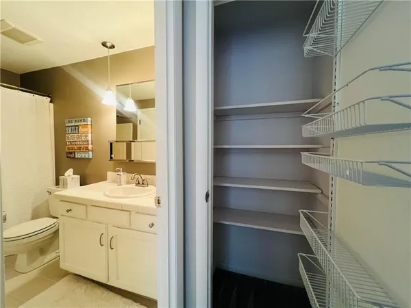 $2,100 | 405 Parkwood Drive, Cranberry Township, PA 16066