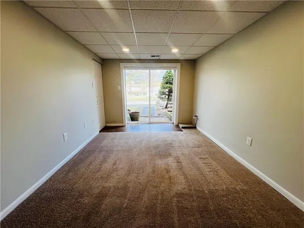 $2,100 | 405 Parkwood Drive, Cranberry Township, PA 16066