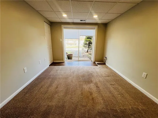 $2,100 | 405 Parkwood Drive, Cranberry Township, PA 16066