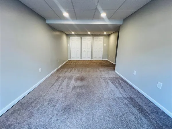 $2,100 | 405 Parkwood Drive, Cranberry Township, PA 16066