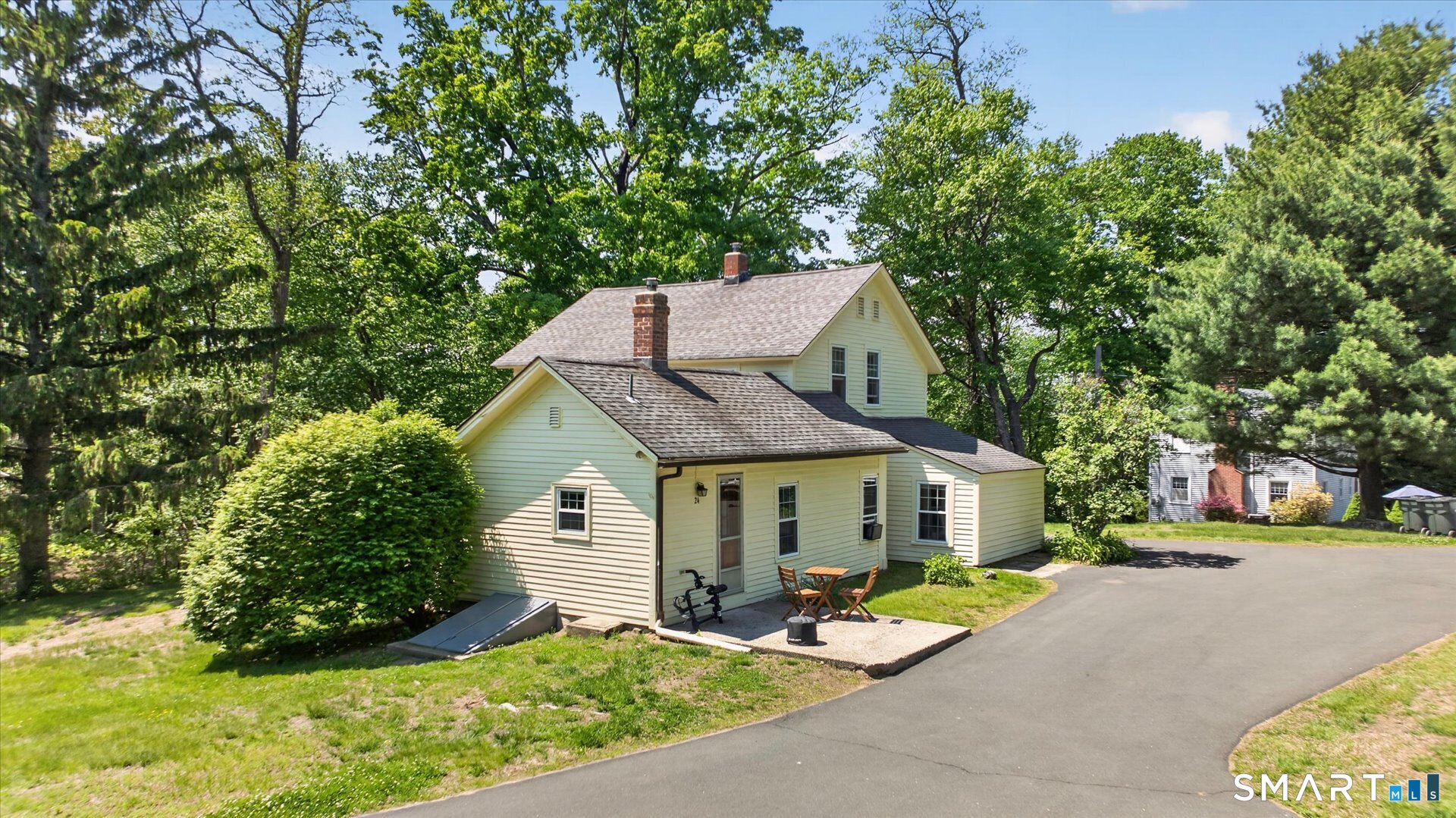20 Huckleberry Hill Road Avon, CT 06001 - Photo 9 of 40