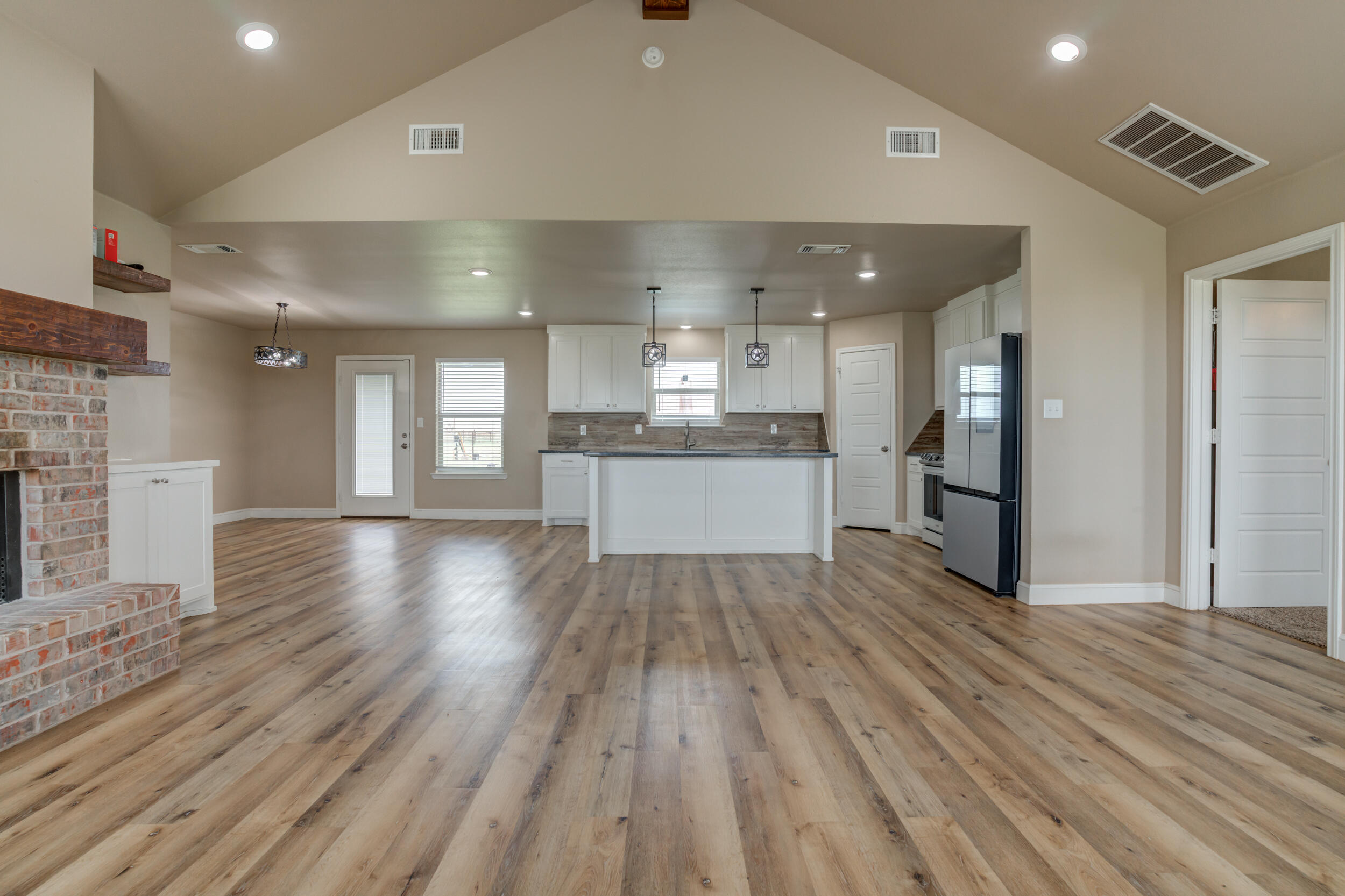 10721 County Road 6000 Shallowater, TX 79363 - Photo 5 of 41 10721-CR-6000_Shallowater-TX_1