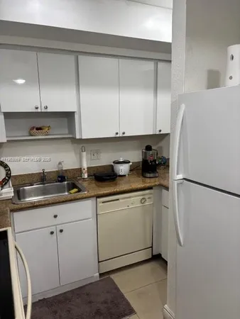 $215,000 | 1750 West 56th Street, Unit 112, Hialeah, FL 33012