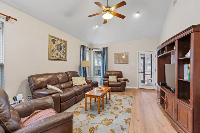 $550,000 | 11605 Harpster Bend, Austin, TX 78717