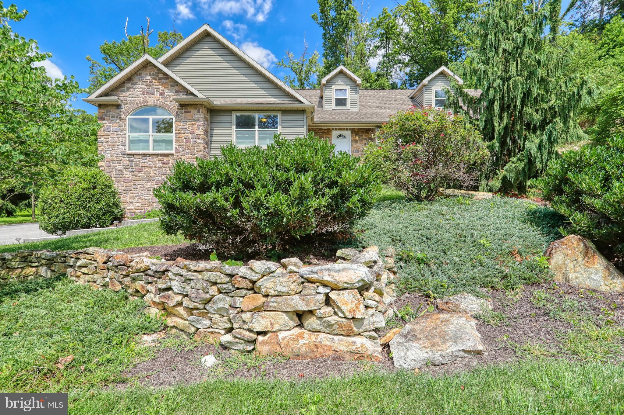 1819 Ridgewood Road York, PA 17406 - Photo 4 of 40 Gallery Image 4